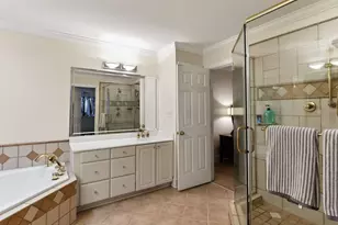 304 Rhododendron Dr, Chapel Hill, NC 27517 - Photo 25