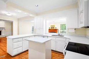 2 Foxridge Rd, Chapel Hill, NC 27514 - Photo 13