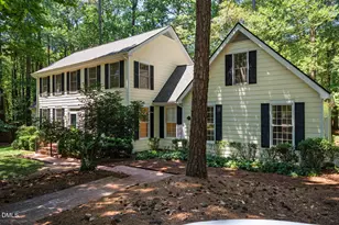 2 Foxridge Rd, Chapel Hill, NC 27514 - Photo 3