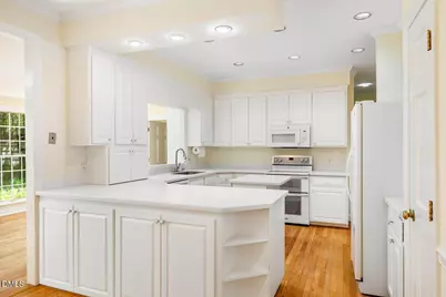 2 Foxridge Road, Chapel Hill, NC 27514 - Photo 11