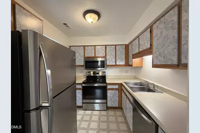 112 Old Cooper Square #Unit N4, Chapel Hill, NC 27517 - Photo 9