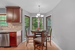 106 Bradshire Ct, Cary, NC 27513 - Photo 7