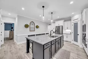 257 Hampshire Ct, Four Oaks, NC 27524 - Photo 9