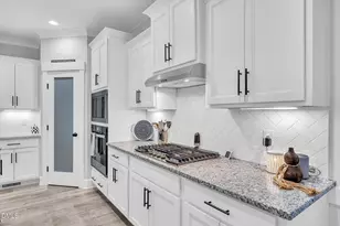 257 Hampshire Ct, Four Oaks, NC 27524 - Photo 15