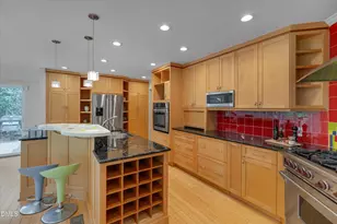 2400 Oxford Rd, Raleigh, NC 27608 - Photo 7
