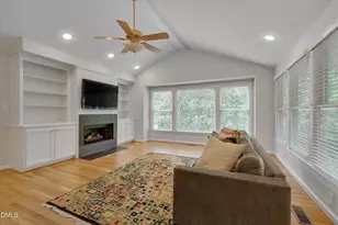 2400 Oxford Rd, Raleigh, NC 27608 - Photo 3