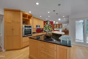 2400 Oxford Rd, Raleigh, NC 27608 - Photo 23