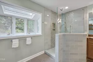2400 Oxford Rd, Raleigh, NC 27608 - Photo 33