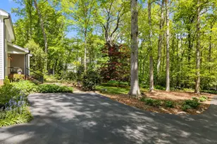 8 Sedgewood Rd, Chapel Hill, NC 27514 - Photo 49