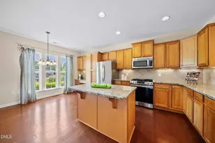 604 Bloomsbury Pl, Cary, NC 27519 - Photo 5