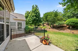 604 Bloomsbury Pl, Cary, NC 27519 - Photo 31