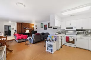 231 Summerwalk Cir, Chapel Hill, NC 27517 - Photo 15