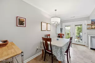 3733 Yorktown Pl, Raleigh, NC 27609 - Photo 11