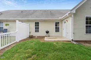 2521 Gordon Glen Ct, Raleigh, NC 27617 - Photo 23