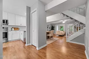 148 Luxon Pl, Cary, NC 27513 - Photo 7