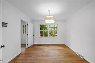 1101 Sudbury Ct, Raleigh, NC 27609 - Photo 9