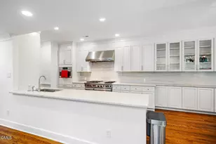 100 Greensview Dr, Cary, NC 27518 - Photo 17