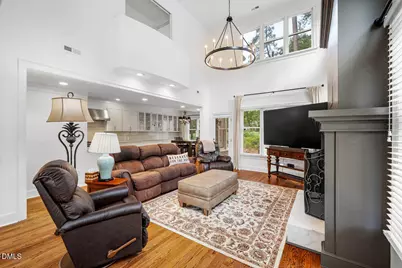 100 Greensview Drive, Cary, NC 27518 - Photo 9