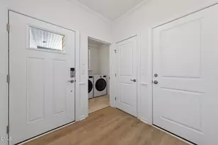 6432 Crown Pkwy, Durham, NC 27703 - Photo 9