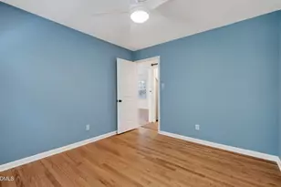 1224 Pineview Dr, Raleigh, NC 27606 - Photo 15