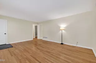 1224 Pineview Dr, Raleigh, NC 27606 - Photo 5