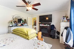 33 Chadburn Rd, Lumberton, NC 28360 - Photo 13