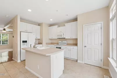 102 Cabernet Drive, Chapel Hill, NC 27516 - Photo 5