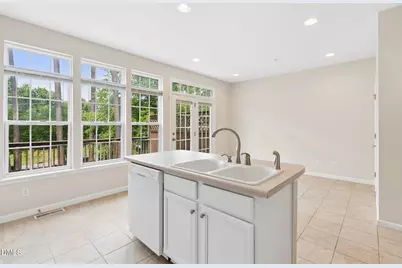 102 Cabernet Drive, Chapel Hill, NC 27516 - Photo 23