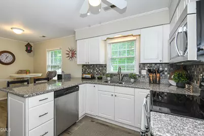 4620 Lawndale #E, Greensboro, NC 27455 - Photo 7
