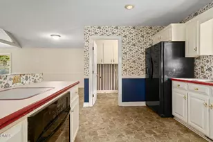 6562 Squirrel Den Rd, Bailey, NC 27807 - Photo 13