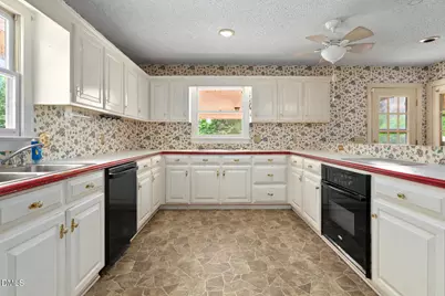 6562 Squirrel Den Road, Bailey, NC 27807 - Photo 11