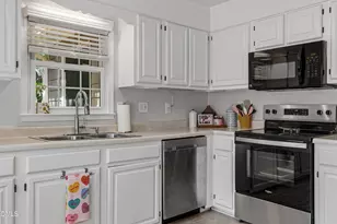 2424 Mapleton Ln, Raleigh, NC 27613 - Photo 21