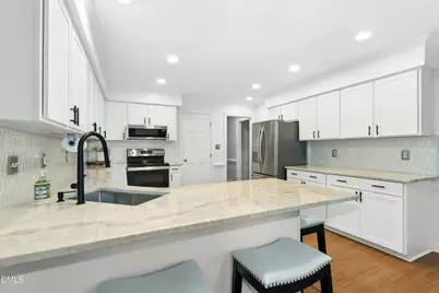 117 Ridgepath Way, Cary, NC 27511 - Photo 5