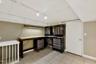 2507 Sanderson Dr, Raleigh, NC 27608 - Photo 63