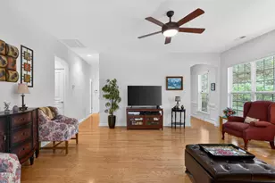 148 Sabiston Ct, Cary, NC 27519 - Photo 9