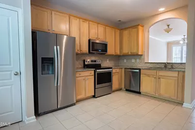 4512 Sugarbend Way, Raleigh, NC 27606 - Photo 5