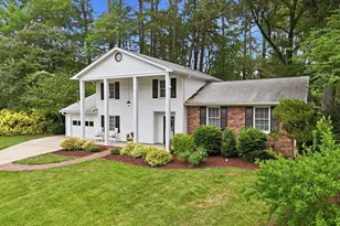 5004 Foxlair Ct, Raleigh, NC 27609 - Photo 5