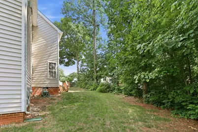 9105 Willow Valley Court, Raleigh, NC 27617 - Photo 37