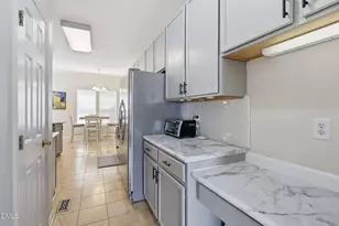 9105 Willow Valley Ct, Raleigh, NC 27617 - Photo 7