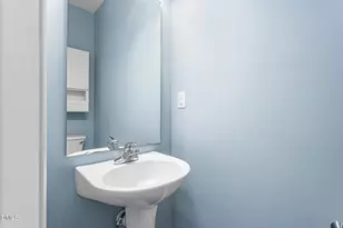 622 Oakfield Tr, Mebane, NC 27302 - Photo 13