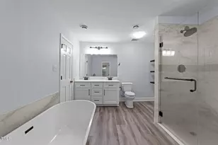 2947 Wycliff Rd, Raleigh, NC 27607 - Photo 15