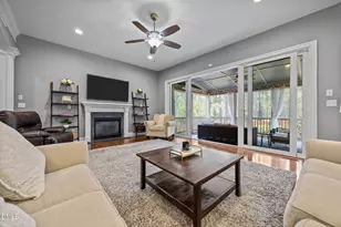 8512 Broderick Pl, Cary, NC 27519 - Photo 3