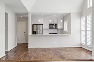 1000 Brighthurst Dr, Raleigh, NC 27605 - Photo 5