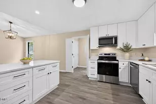 117 Trappers Run Dr, Cary, NC 27513 - Photo 5