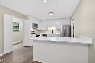 117 Trappers Run Dr, Cary, NC 27513 - Photo 17