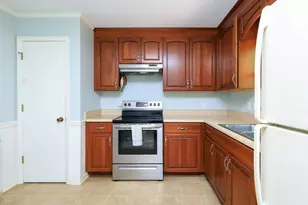 6113 Iris Dr, Raleigh, NC 27612 - Photo 5