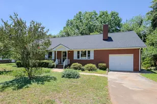 6113 Iris Dr, Raleigh, NC 27612 - Photo 11
