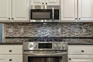 401 Peachtree Point Ct, Cary, NC 27513 - Photo 17