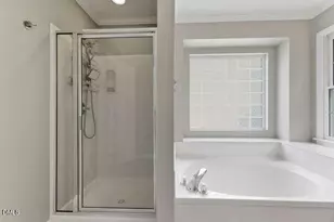 401 Peachtree Point Ct, Cary, NC 27513 - Photo 33