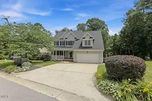 401 Peachtree Point Ct, Cary, NC 27513 - Photo 3